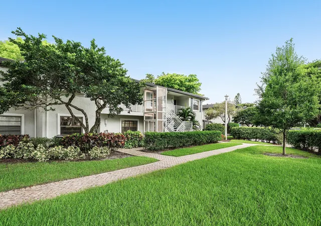 Homes for sale in Boynton Beach, FL | 7 Southport Ln #F, Boynton Beach, FL 33436 | MLS# B26050835