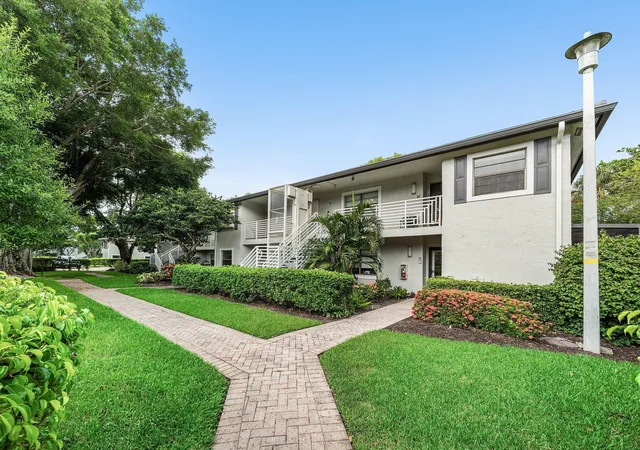 Homes for sale in Boynton Beach, FL | 7 Southport Ln #F, Boynton Beach, FL 33436 | MLS# B26050835