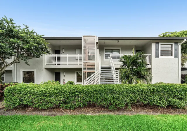 Homes for sale in Boynton Beach, FL | 7 Southport Ln #F, Boynton Beach, FL 33436 | MLS# B26050835
