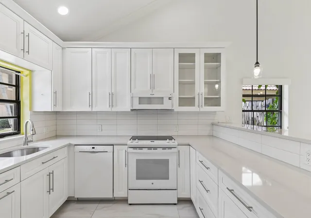 2nd image of 2656 Riverside Dr #2656, Coral Springs, FL 33065 | MLS# B26050822