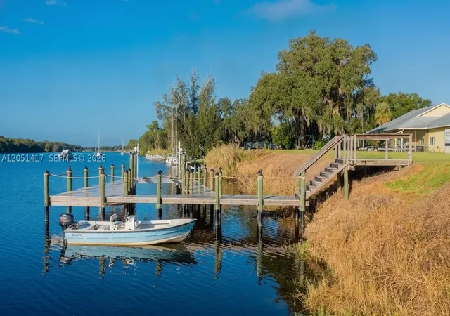 12th image of 395 Old County Road 78, La Belle, FL 33935 | MLS# A12051417