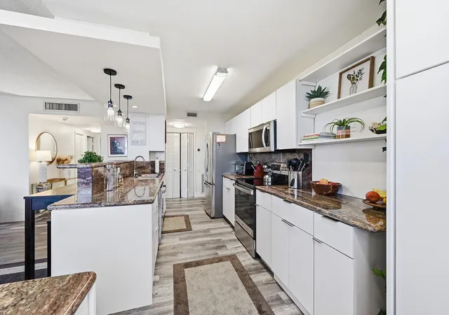 Homes for sale in Hollywood, FL | 4400 Hillcrest Dr #719c, Hollywood, FL 33021 | MLS# B26050851