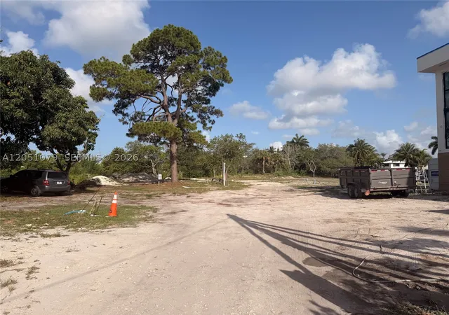 Photo 3 of Land for sale at 1417 Florian Dr, Dania, FL 33004 | MLS# A12051079 | Listing updated on 2026-08-26