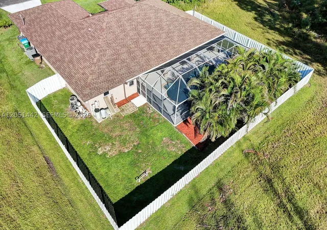Homes for sale in Cape Coral, FL | 1121 Nw 27Th Avenue, Cape Coral, FL 33993 | MLS# A12051442