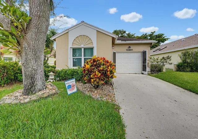 Homes for sale in Delray Beach, FL | 13891 Oneida Dr, Delray Beach, FL 33446 | MLS# B26050875
