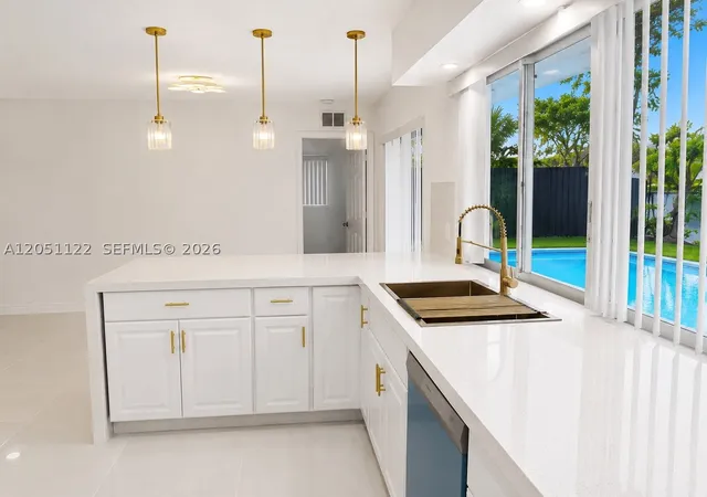 4th image of 11731 Nw 29Th Mnr, Sunrise, FL 33323 | MLS# A12051122
