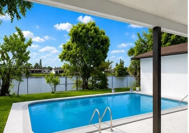 5th image of 11731 Nw 29Th Mnr, Sunrise, FL 33323 | MLS# A12051122