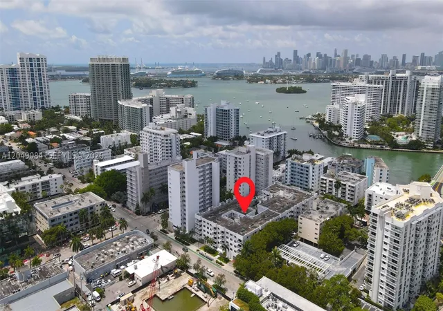 32nd image of 1666 West Ave #404, Miami Beach, FL 33139 | MLS# A12049084