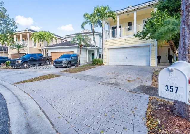 Homes for sale in Homestead, FL | 357 Ne 35th Ter, Homestead, FL 33033 | MLS# A12051277