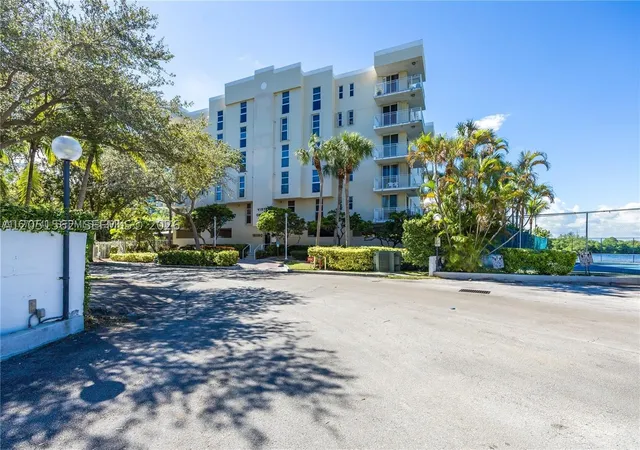 Homes for sale in North Miami Beach, FL | 16590 Ne 26th Ave #502, North Miami Beach, FL 33160 | MLS# A12051562