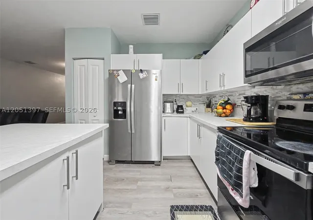 Homes for sale in Florida City, FL | 396 Nw 12th Pl, Florida City, FL 33034 | MLS# A12051397