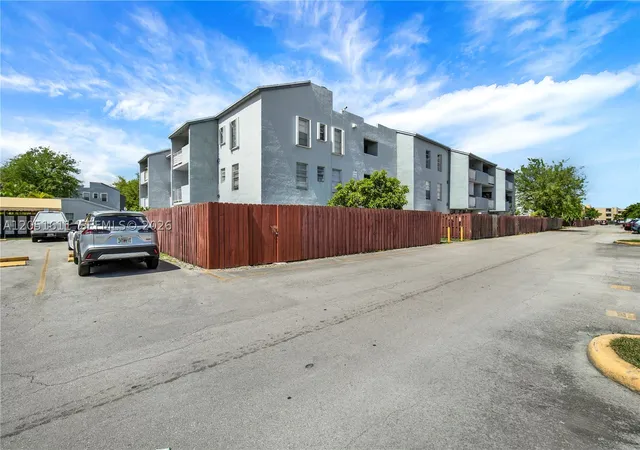 Homes for sale in Hialeah, FL | 1755 W 60th St #D204, Hialeah, FL 33012 | MLS# A12051611
