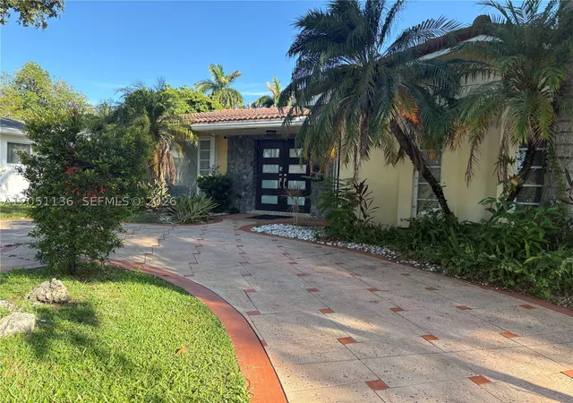 Photo 3 of Single family home for sale at 1406 Coolidge St, Hollywood, FL 33020 | MLS# A12051136 | Listing updated on 2026-09-26
