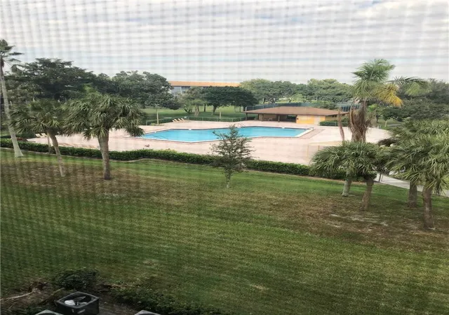 5th image of 13455 Sw 16Th Ct, Pembroke Pines, FL 33027 | MLS# B26050963