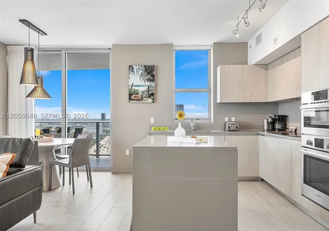 Photo 3 of Condo for sale at 4010 S Ocean Dr #R1508, Hollywood, FL 33019 | MLS# A12050548 | Listing updated on 2026-10-09