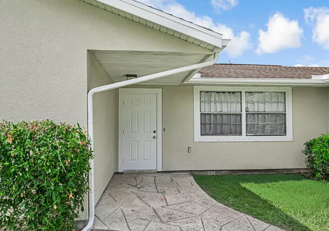 Homes for sale in ,, FL | 366 Se Lancaster Ave, ,, FL 34984 | MLS# B26050969