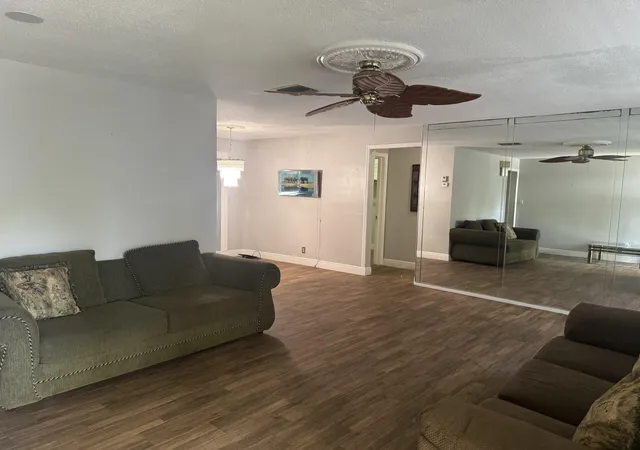 Homes for sale in Tamarac, FL | 4517 Nw 49Th Ct, Tamarac, FL 33319 | MLS# B26050955