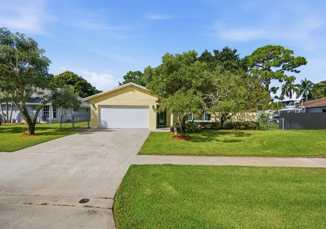 Homes for sale in Royal Palm Beach, FL | 108 Gibraltar St, Royal Palm Beach, FL 33411 | MLS# B26050951