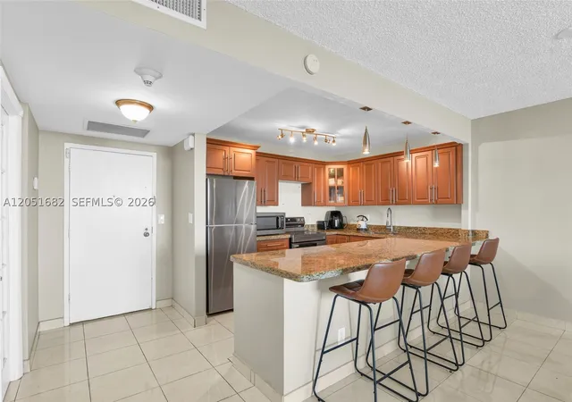 Listing Photo 5 - Condo for sale in building located at 2500 Parkview Dr, Hallandale Beach, FL 33009 - Unit #2411