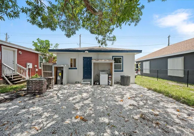 12th image of 1030 22nd St, West Palm Beach, FL 33407 | MLS# B26051020