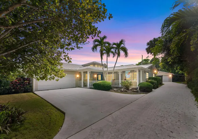1st image of 414 S Atlantic Dr, Lantana, FL 33462 | MLS# B26051038