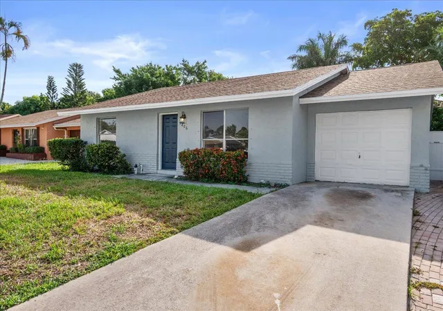 Homes for sale in Boynton Beach, FL | 7406 Willow Spring Cir N, Boynton Beach, FL 33436 | MLS# B26051092