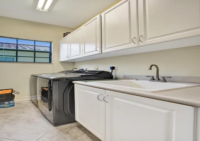 90th image of 7276 Nw 112th Wy, Parkland, FL 33076 | MLS# B26051094