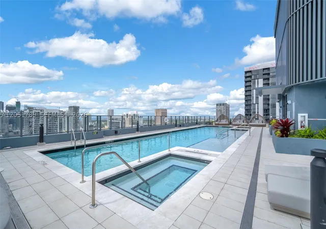 Homes for sale in Miami, FL | 121 Ne 5th St #304, Miami, FL 33132 | MLS# A12051789