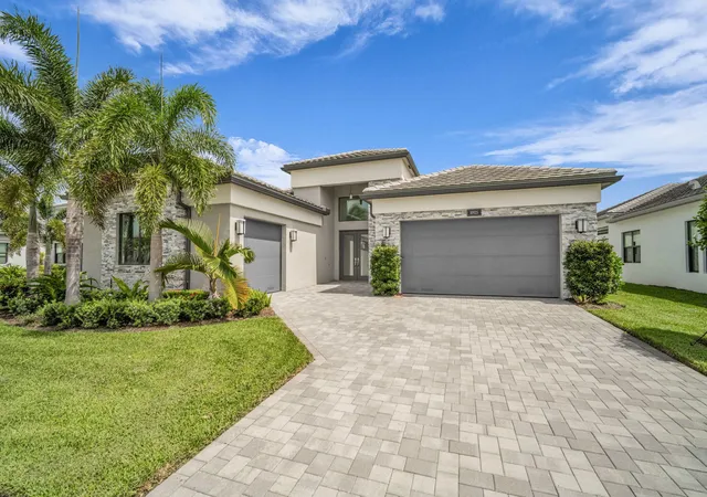 Homes for sale in Boynton Beach, FL | 10925 Glen Orchard Ln, Boynton Beach, FL 33473 | MLS# B26051100