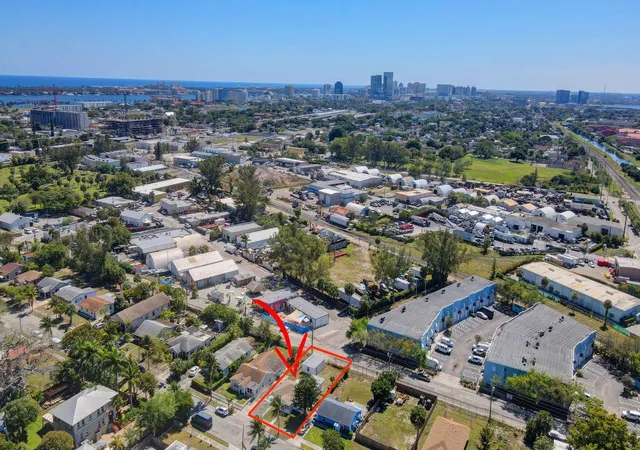 Homes for sale in West Palm Beach, FL | 950 29th St, West Palm Beach, FL 33407 | MLS# B26051114
