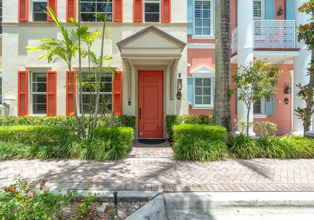 Homes for sale in Delray Beach, FL | 362 W Cannery Row Cir, Delray Beach, FL 33444 | MLS# B26051116