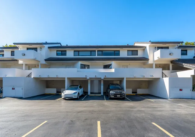 Homes for sale in Coral Gables, FL | 5750 Turin St #206, Coral Gables, FL 33146 | MLS# B26051125