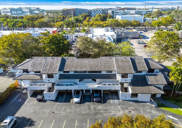 Homes for sale in Coral Gables, FL | 5750 Turin St #206, Coral Gables, FL 33146 | MLS# B26051125