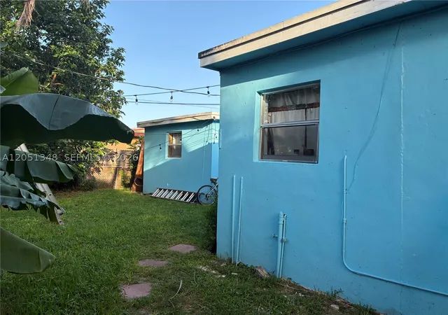 Homes for sale in Miami Gardens, FL | 1011 Nw 183rd Dr, Miami Gardens, FL 33169 | MLS# A12051348