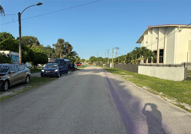 Homes for sale in Miami Gardens, FL | 1011 Nw 183Rd Dr, Miami Gardens, FL 33169 | MLS# A12051348
