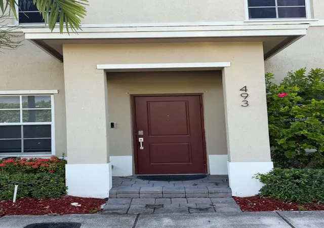Homes for sale in Florida City, FL | 493 Ne 5th Pl, Florida City, FL 33034 | MLS# B26051138