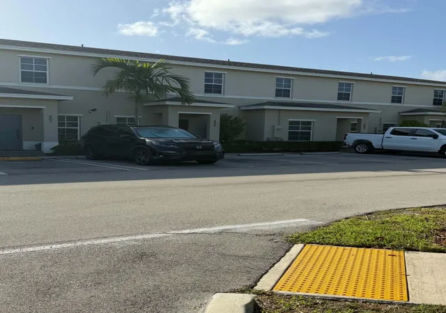 Homes for sale in Florida City, FL | 493 Ne 5th Pl, Florida City, FL 33034 | MLS# B26051138