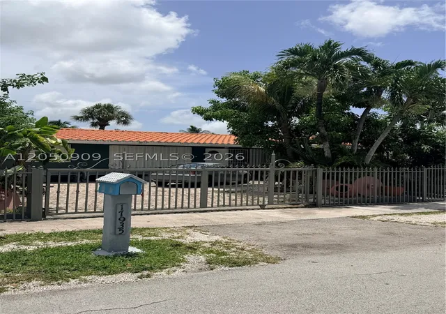 Homes for sale in Miami Gardens, FL | 17935 Nw 48th Ct, Miami Gardens, FL 33055 | MLS# A12050909