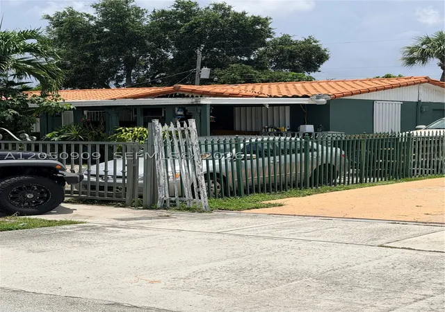 Homes for sale in Miami Gardens, FL | 17935 Nw 48th Ct, Miami Gardens, FL 33055 | MLS# A12050909