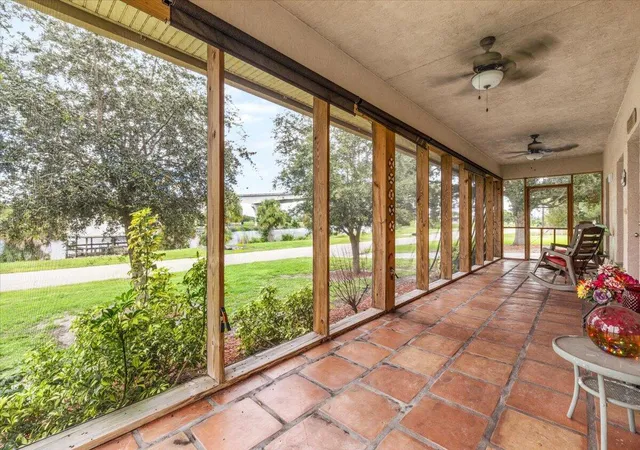 4th image of 1121 River Rd, Moore Haven, FL 33471 | MLS# B26051176