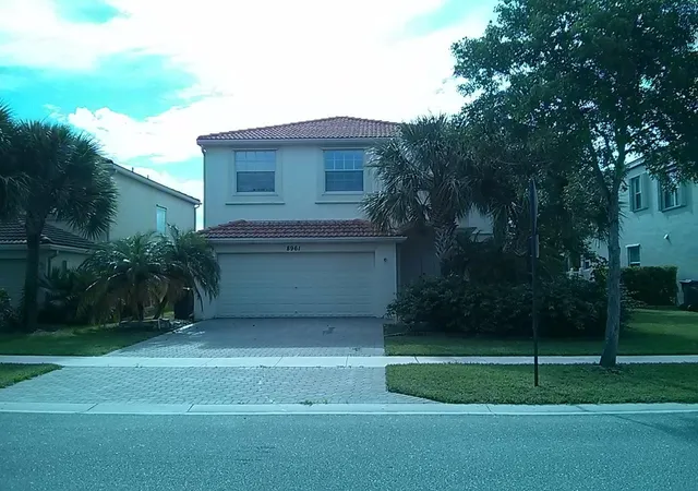 2nd image of 8961 Alexandra Cir, Wellington, FL 33414 | MLS# B26051183