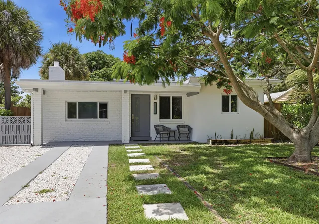 1st image of 1225 15th Ave N, ,, FL 33460 | MLS# B26051195