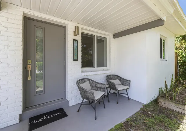 2nd image of 1225 15th Ave N, ,, FL 33460 | MLS# B26051195