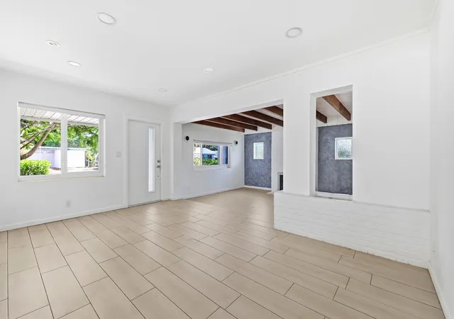 4th image of 1225 15Th Ave N, ,, FL 33460 | MLS# B26051195