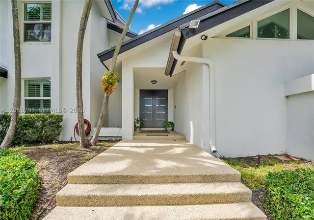 Photo 2 of Single family home for sale at 8265 Sw 176th Ter, Palmetto Bay, FL 33157 | MLS# A12051797 | Listing updated on 2026-10-08