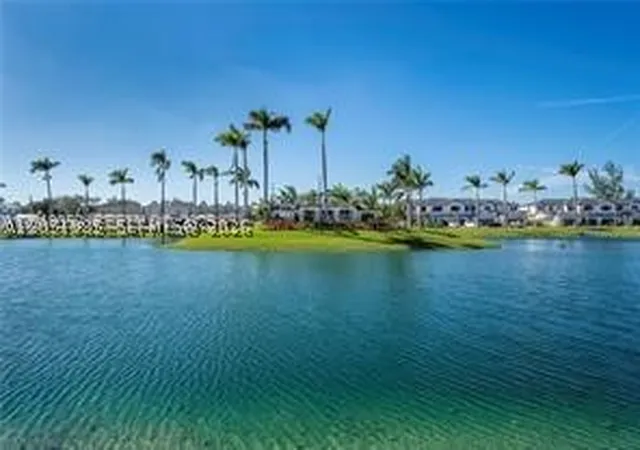 4th image of 4941 Peacock Way #5838, Fort Lauderdale, FL 33312 | MLS# A12051985