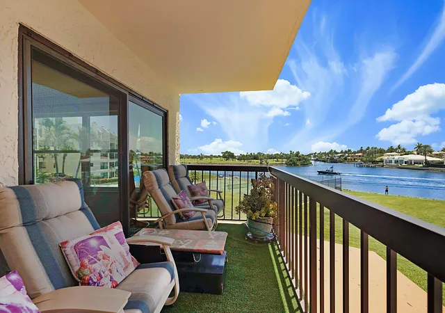 2nd image of 374 Golfview Rd #205, North Palm Beach, FL 33408 | MLS# B26051241