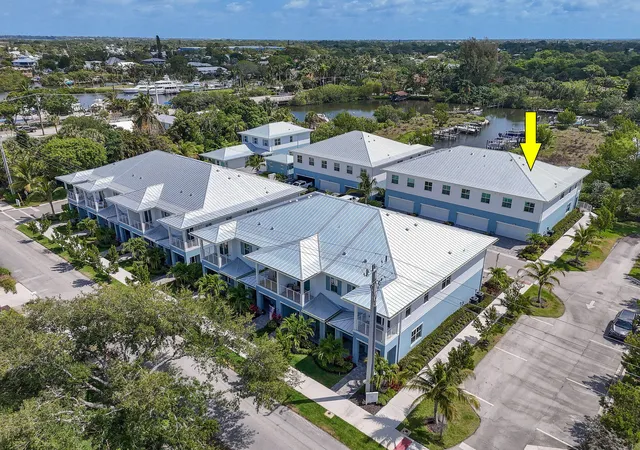 1st image of 4707 Se Manatee Wy, Stuart, FL 34997 | MLS# B26051274