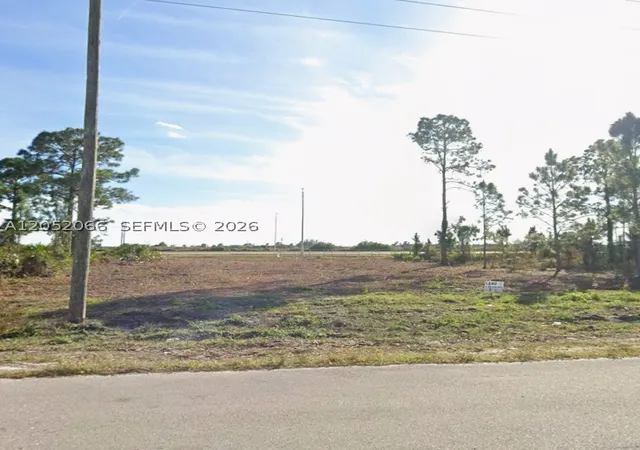 5th image of 3392 Meadow Rd, Lehigh Acres, FL 33974 | MLS# A12052066