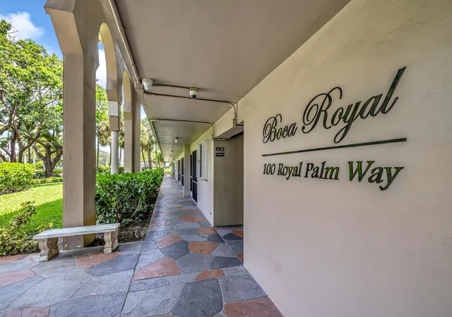 2nd image of 100 Royal Palm Wy, Boca Raton, FL 33432
